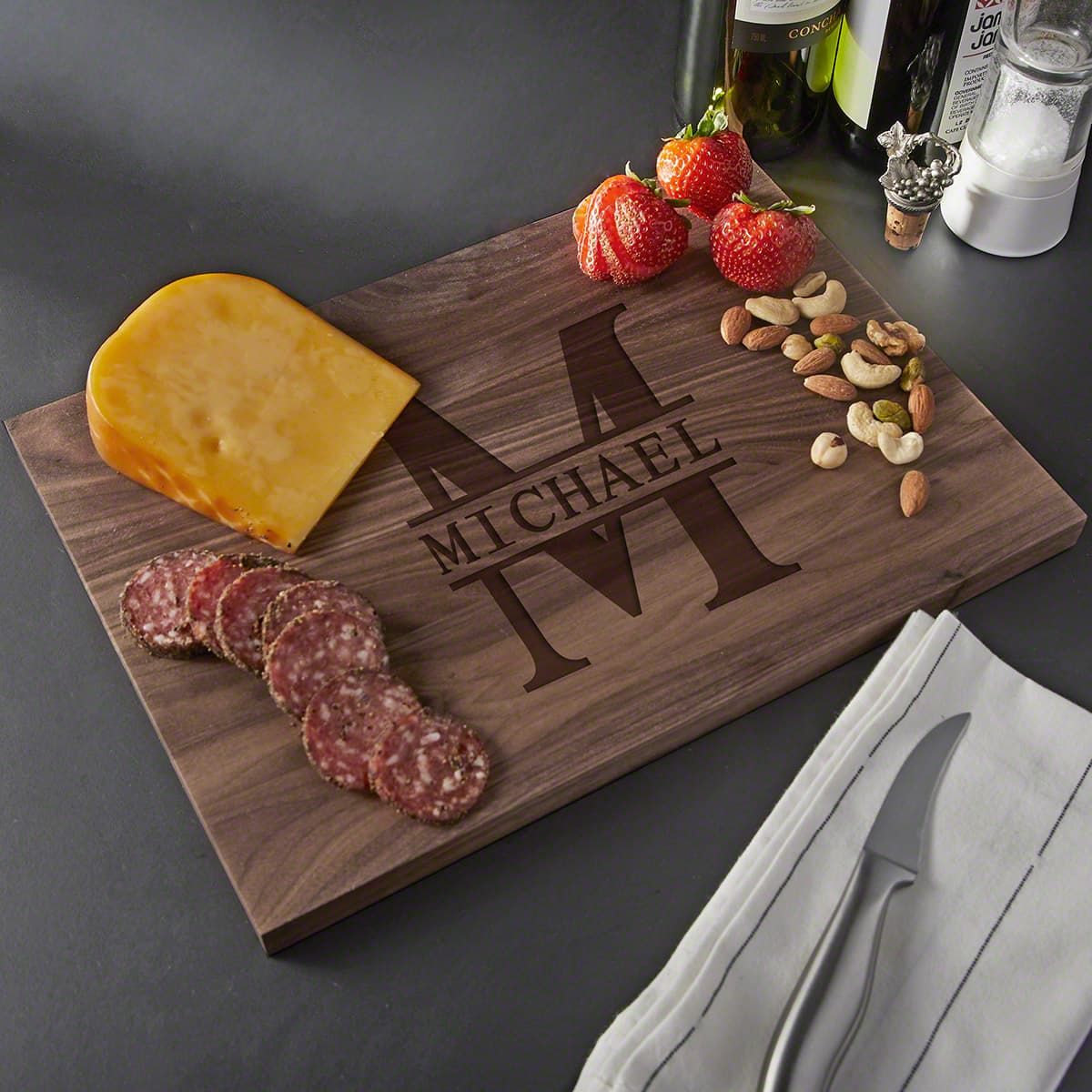 Walnut Personalized Wooden Cutting Board - Canterbury Standard (0.75in Thick)