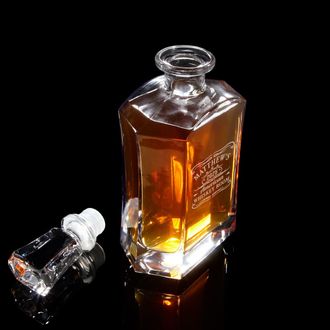 Custom Whiskey Decanter Set with Engraved Acacia Wooden Storage Box – World  of shanik