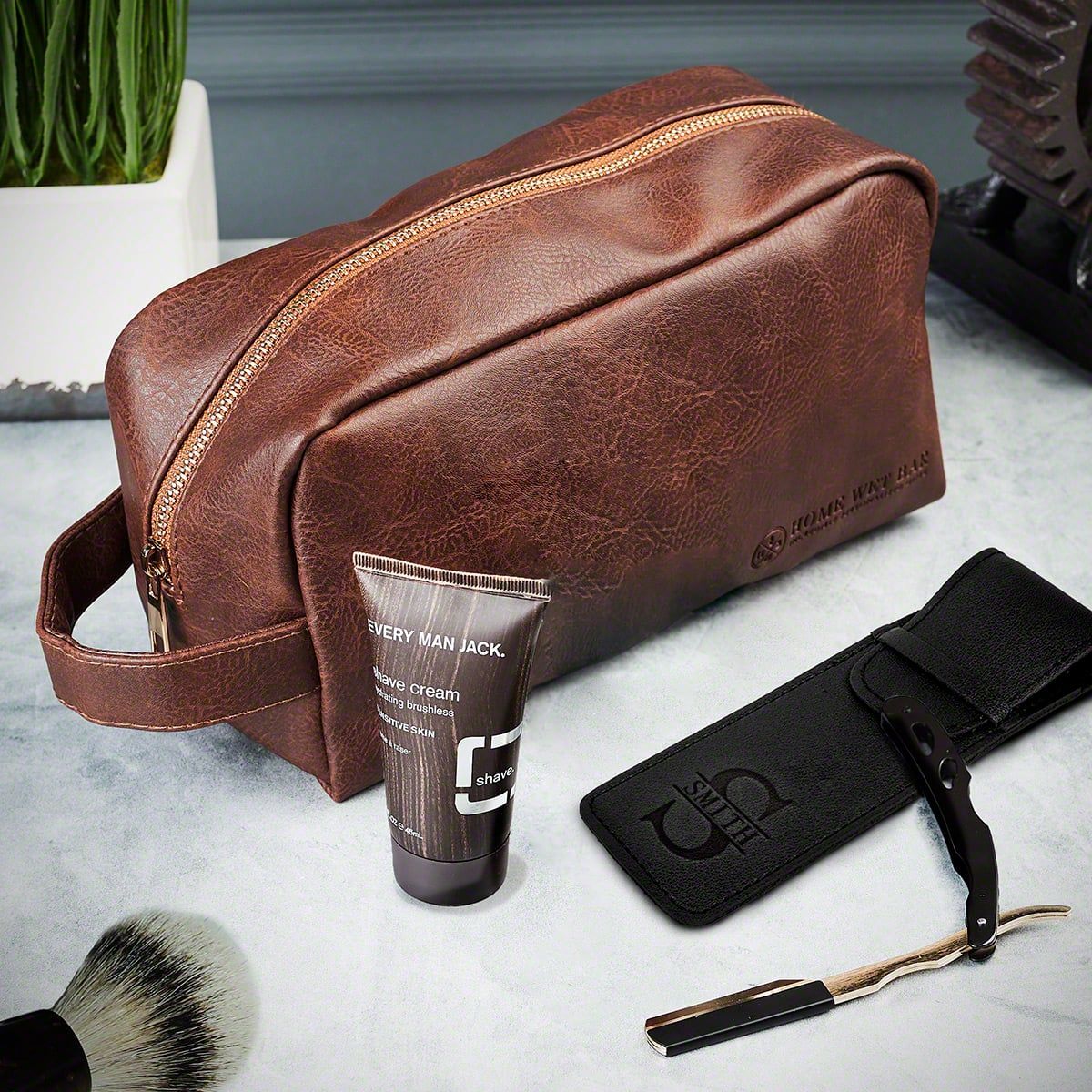 Mens Toiletry Bag, Personalized Leather Dopp Kit, 3rd Anniversary Gifts for  Husband, Boyfriend, Wash Bag Travel Shaving Kit, Groomsmen Gift 