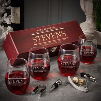 https://images.homewetbar.com/media/catalog/product/e/n/engraved-rose-wood-box-and-stemless-wine-glasses-stanford-p-10785.jpg?store=default&image-type=image&tr=w-330