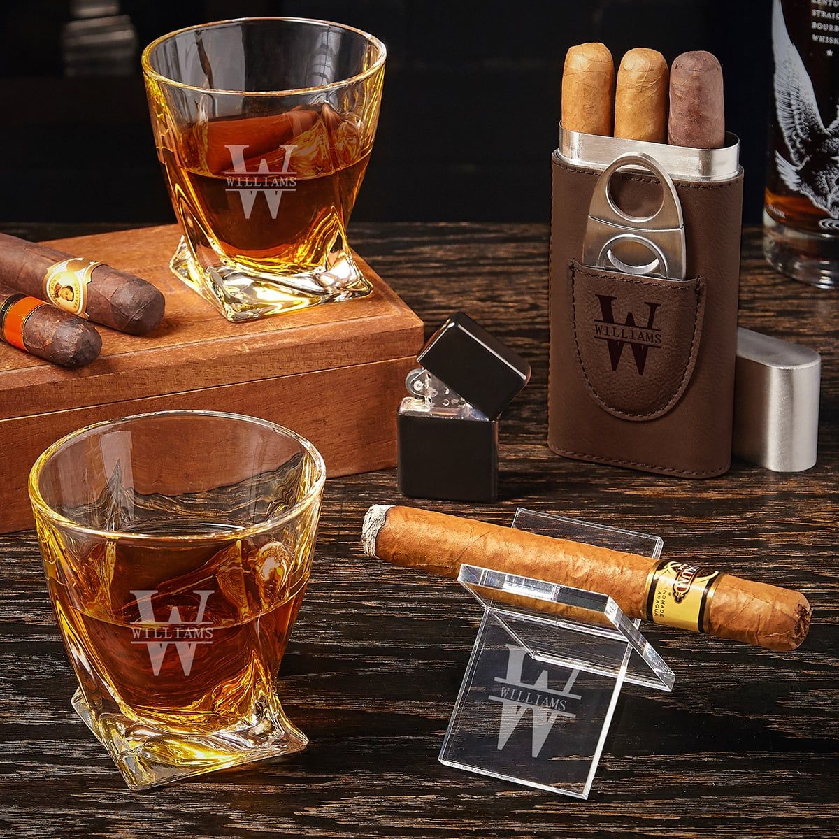 https://images.homewetbar.com/media/catalog/product/o/a/oakmont-custom-cigar-gift-set-with-twist-glasses-p-8697.jpg?store=default&image-type=image