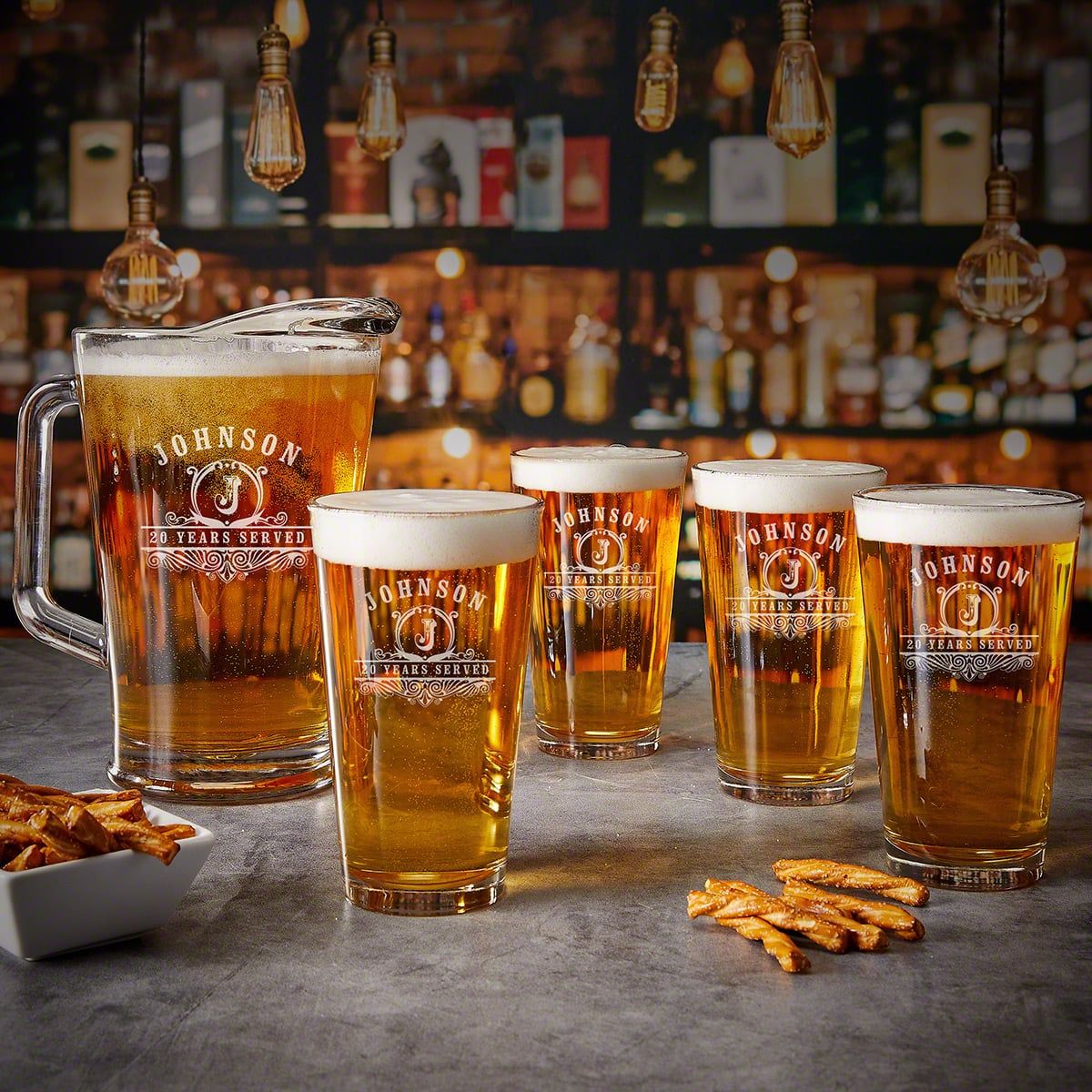 https://images.homewetbar.com/media/catalog/product/p/e/personalized-beer-pitcher-pint-glasses-set-carraway-p-10810.jpg?store=default&image-type=image